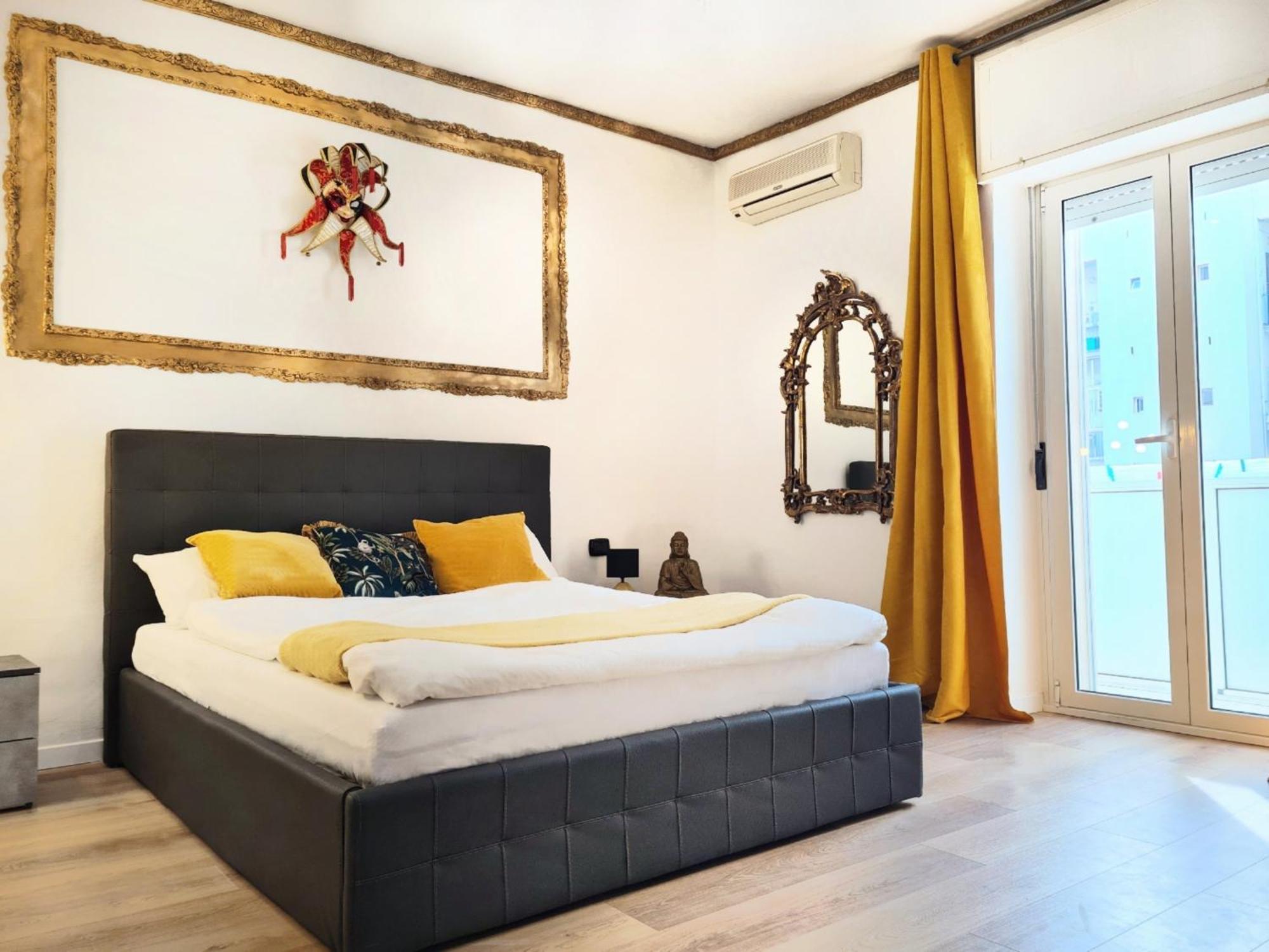Apartamento Luxury Flat In Center By The Sea Bari Exterior foto