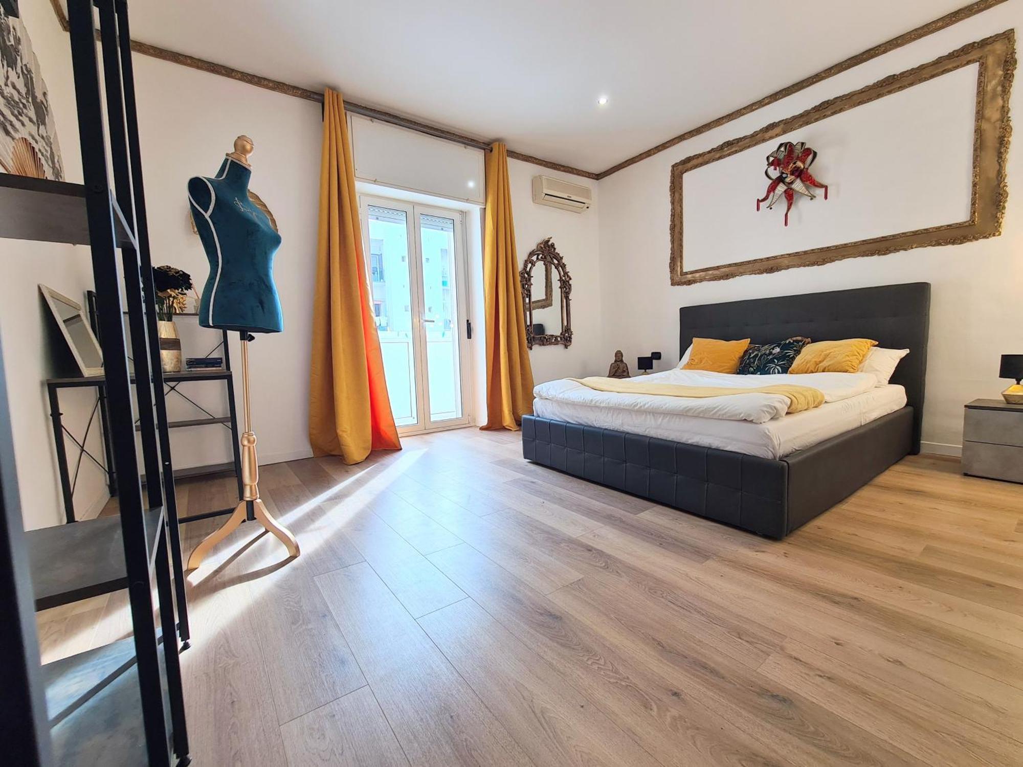 Apartamento Luxury Flat In Center By The Sea Bari Exterior foto